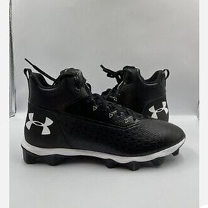 UNDER ARMOUR UA Football Cleats